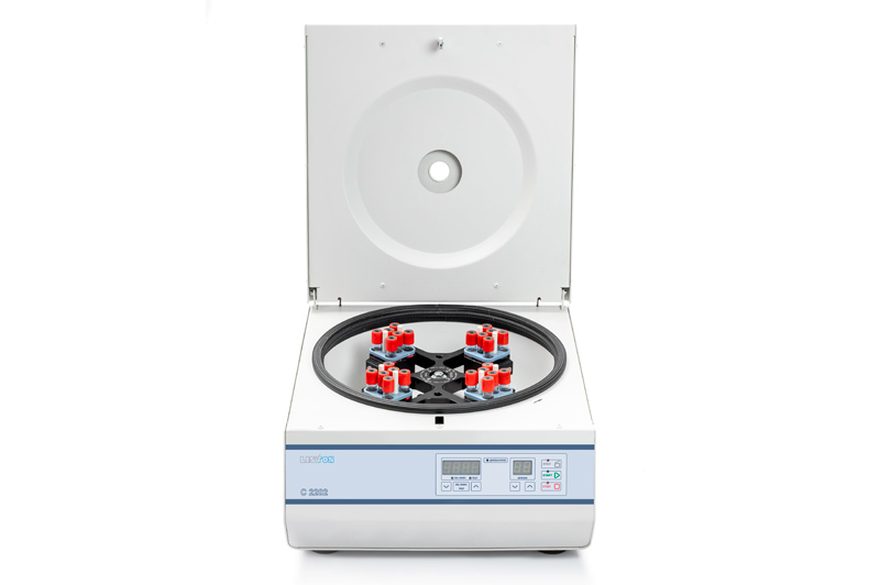 Центрифуга лабораторная медицинская Liston C 2202, 24 х 10 мл вакк (16х110мм)