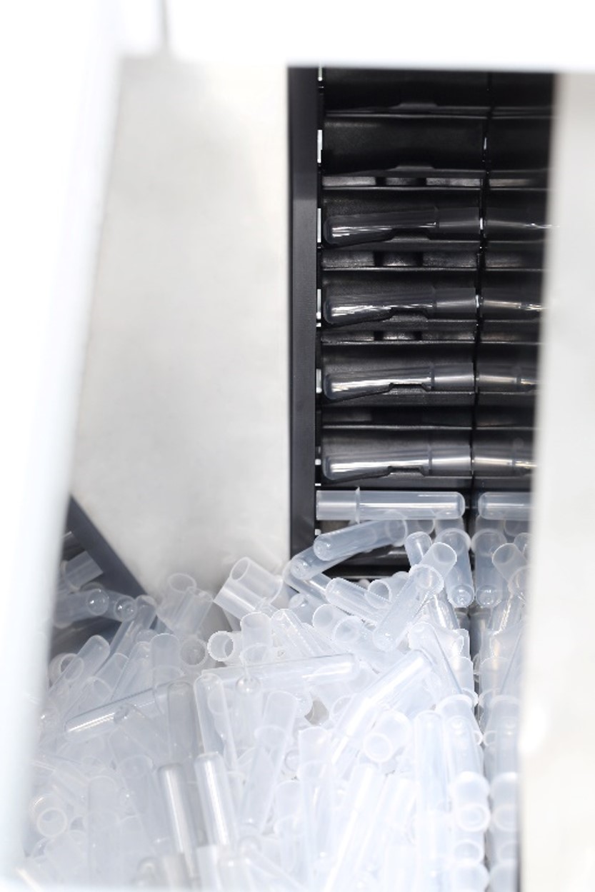 Анализатор автоматический иммунохемилюминесцентный Лидлаб Амур 9000